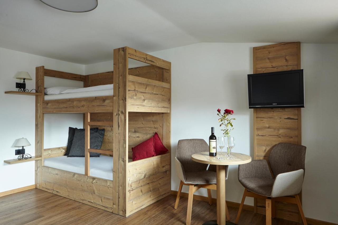 Charme Hotel Uridl Santa Cristina Val Gardena Екстериор снимка